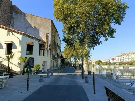 Vie juive et tourisme dans le Languedoc”.